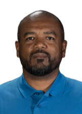 Foto oficial de CARLINHOS