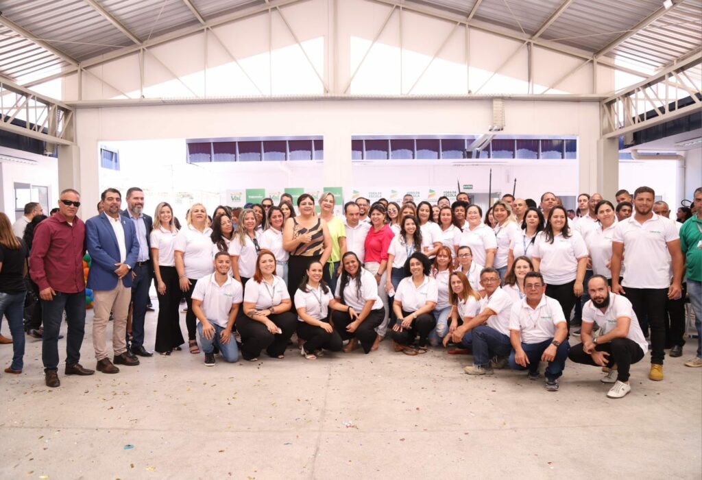 Pátio coberto do CMEI Angélica Costa Santos